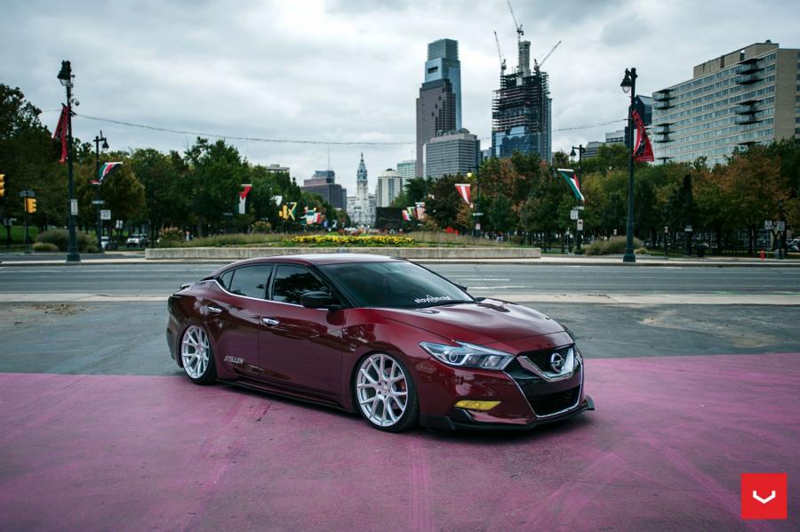  Nissan Maxima on Vossen Wheels (VFS6) 2016 года  (фото 27 из 29)
